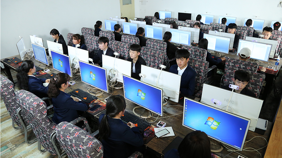在兰州中专学校学习多媒体制作专业有哪些优势和劣势？